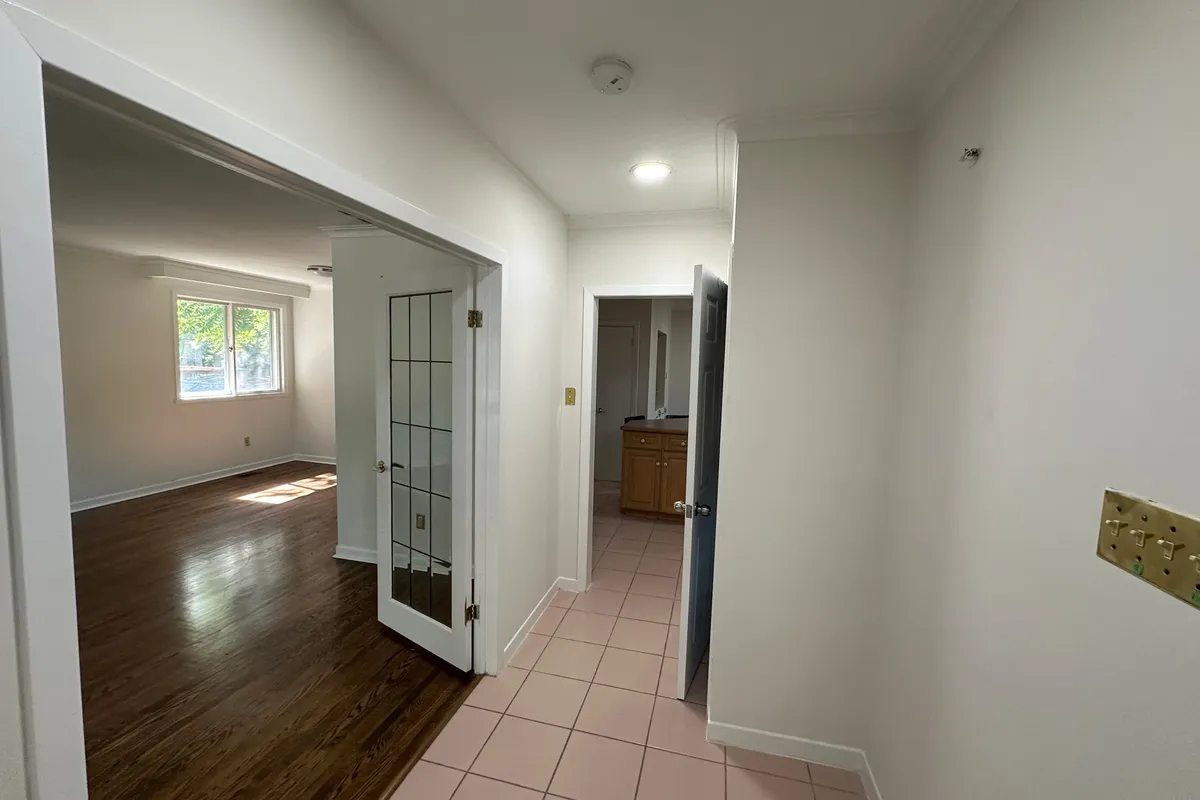 1252 Mont Clair Drive, ON L6H 1Z4