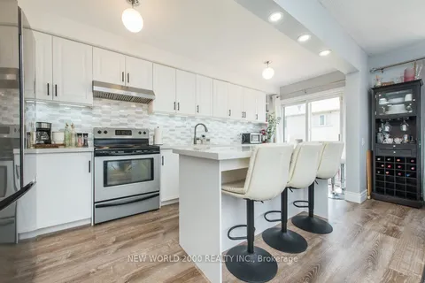 2D View Green Crescent, ON M9W 7C9