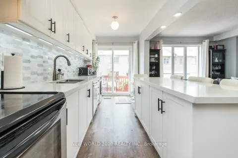 2D View Green Crescent, ON M9W 7C9