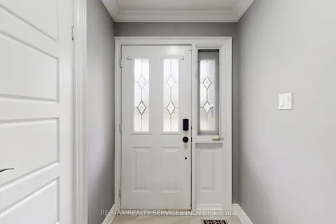 53 Geneva Crescent, ON L6S 1K7