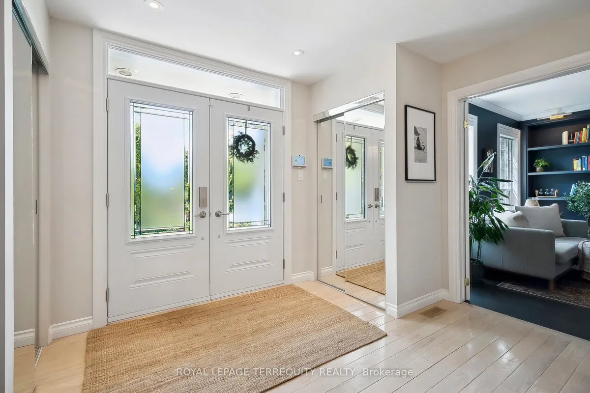 219 Valleyview Court, ON L6L 5H9