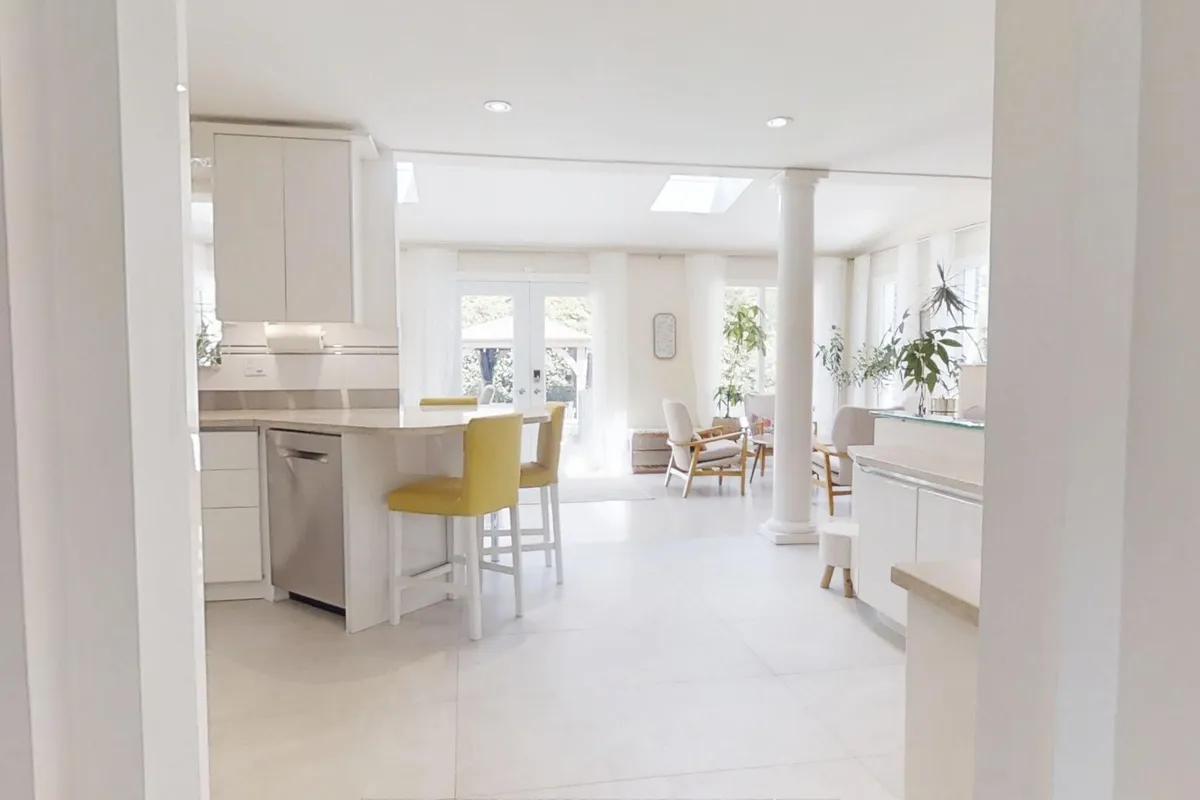 219 Valleyview Court, ON L6L 5H9