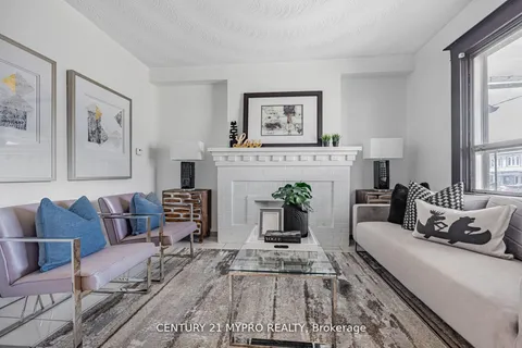 1943 Dufferin Street, ON M6E 3P8