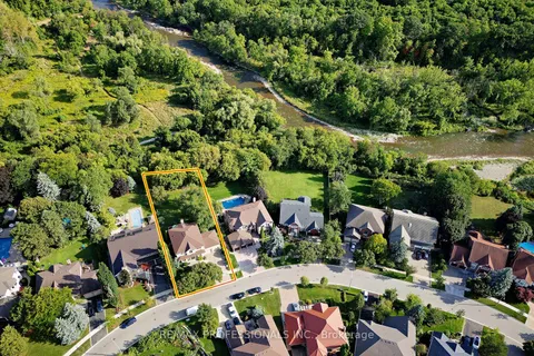 1777 Covington Terrace, ON L5M 3M5