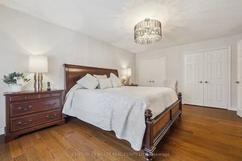 4665 Beaufort Terrace, ON L5M 3J1