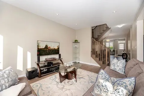 133 Hatt Court, ON L9E 1G7