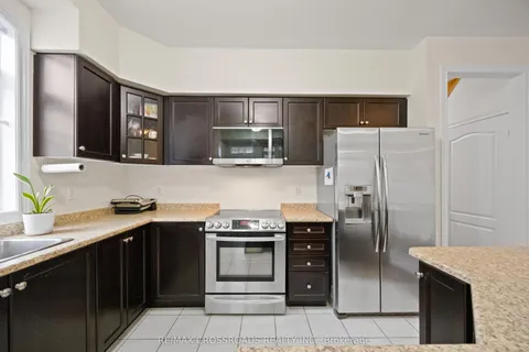 118 Mary Chapman Boulevard, ON M9M 0B3