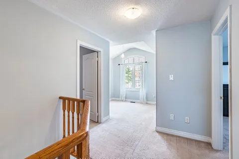 33 Belleville Drive, ON L6P 1V8