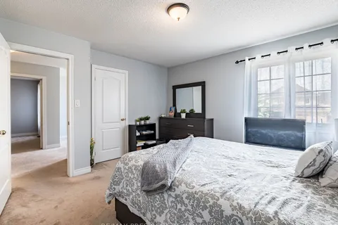 33 Belleville Drive, ON L6P 1V8