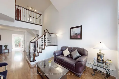 3158 Rock Harbour Drive, ON L5B 4G4