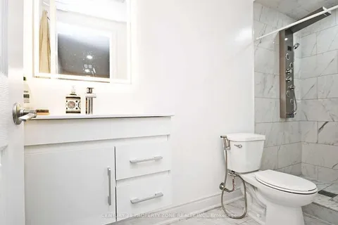 32 Summerdale Crescent, ON L6X 4V8