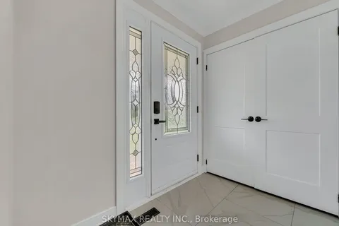 3053 Coral Drive, ON L4T 1Z2