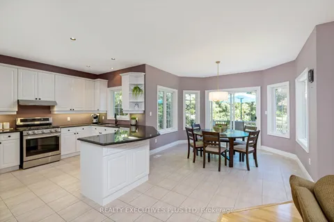 2547 Morrison Avenue, ON L5C 3J6