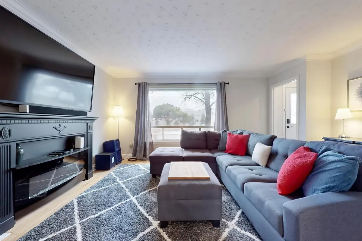 116 Judson Street, ON M8Z 1B1