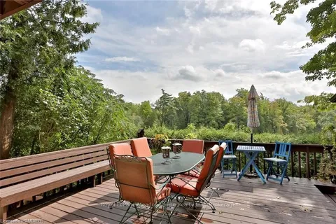 225/269 CAMPBELL Avenue, ON L0P 1B0