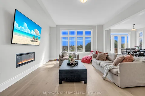 67 James Walker Avenue, ON L7C 4M8