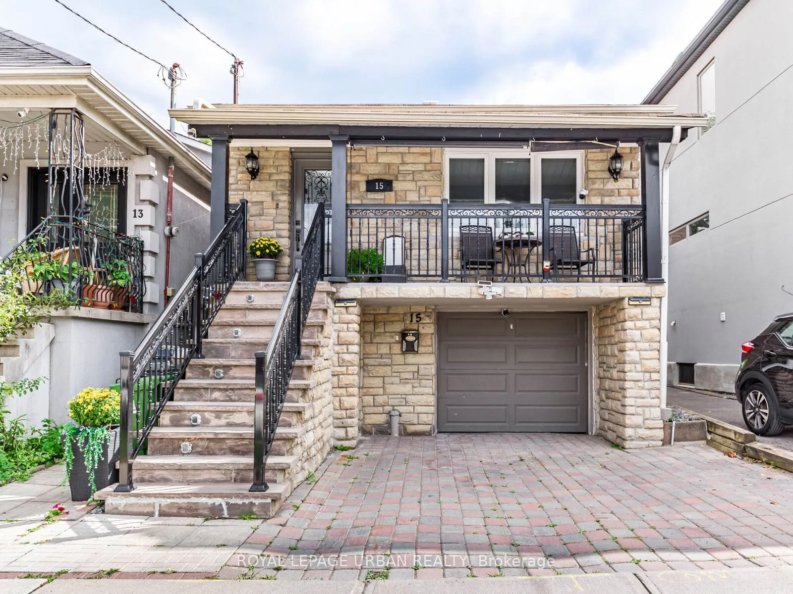 15 Maple Bush Avenue, ON M9N 1S7