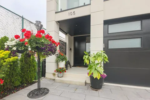 105 Tenth Street, ON M8V 3E9