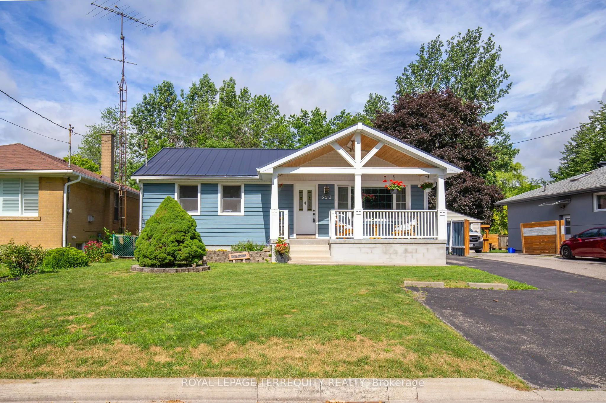 353 KINGSLEIGH Court, ON L9T 1X6