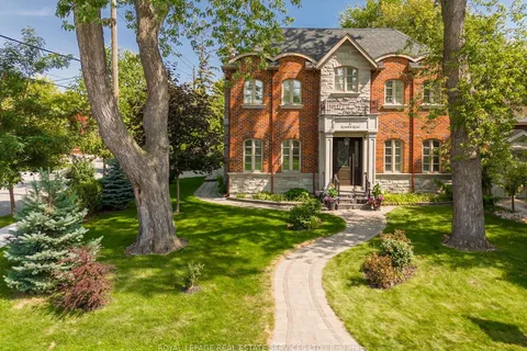 67 Renown Road, ON M9A 2E6