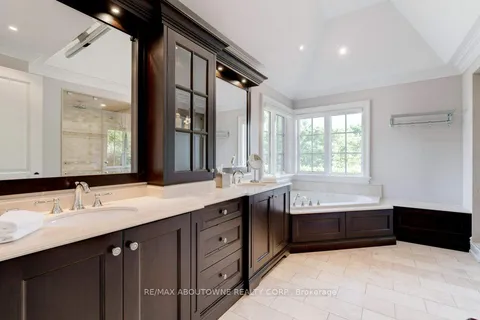 1237 Donlea Crescent, ON L6J 1V8