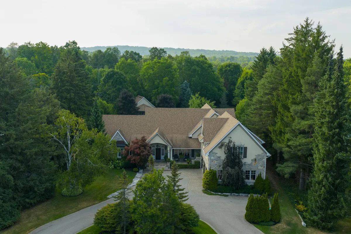 84 Kennedy Road, ON L7C 2A7