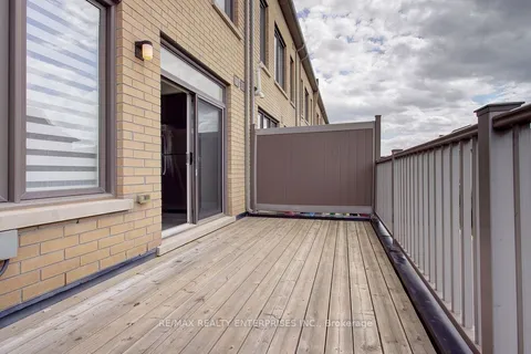 178 Wheat Boom Drive, ON L6H 0M1