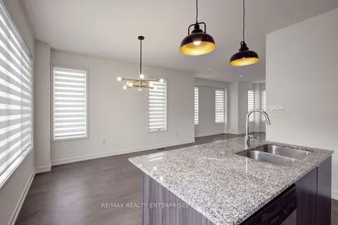 178 Wheat Boom Drive, ON L6H 0M1