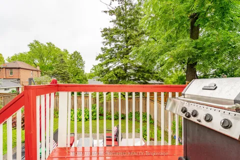 792 Glenbrook Avenue, ON L7T 1L7