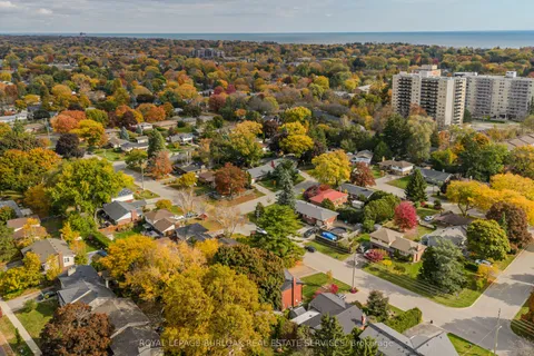 3029 Eva Drive, ON L7N 2K3