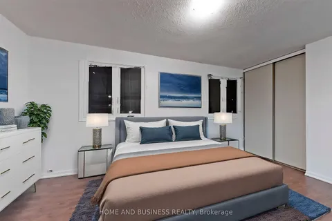 31 Greenleaf Crescent, ON L6X 2V5