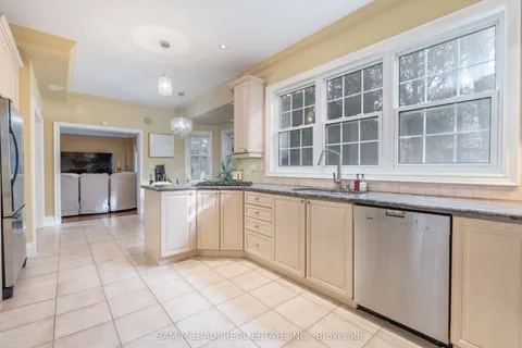 3248 Barchester Court, ON L5L 5Z1