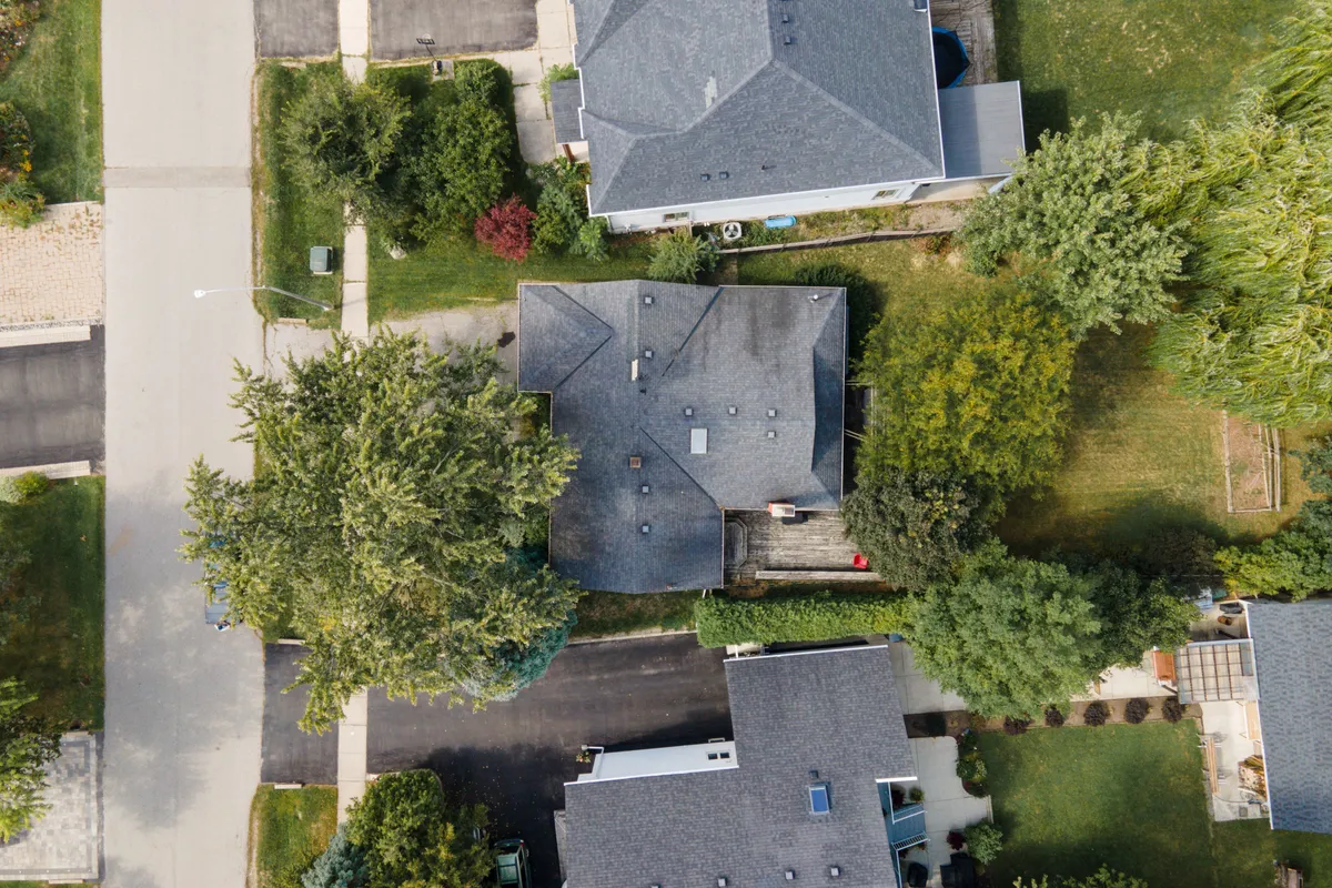 1073 Kent Avenue, ON L6H 1Z7