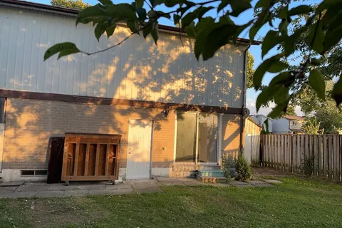 8 Golden Gate Drive, ON L6S 2K5