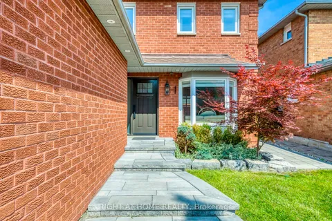 4230 Credit Pointe Drive, ON L5M 3K2