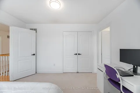 34 Royal Links Circle, ON L6P 2Z9