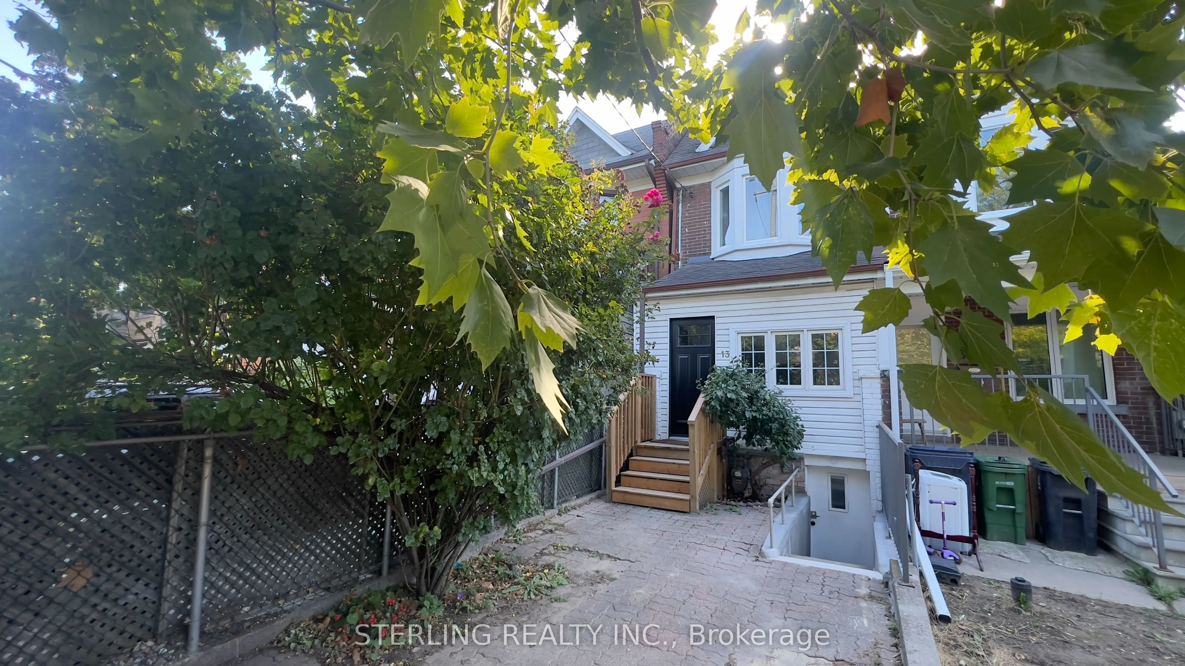 13 Auburn Avenue, ON M6H 2L6