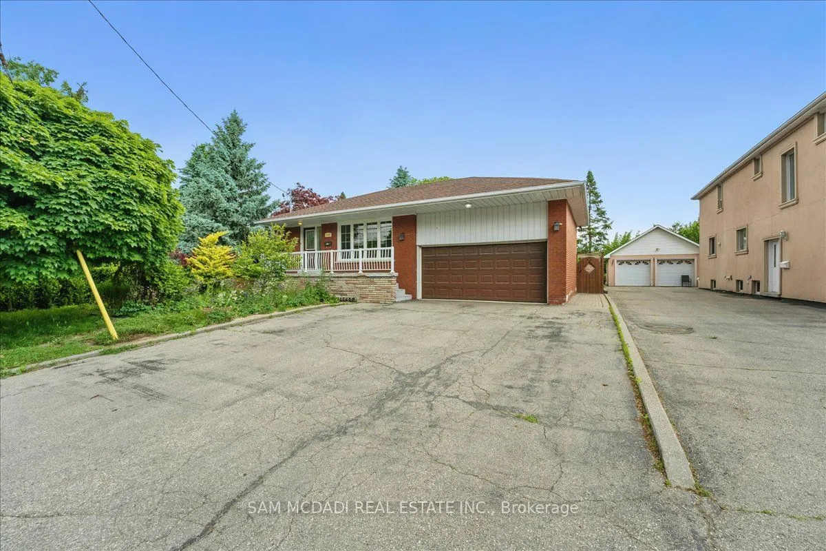 1491 Royal York Road, ON M9P 3B3