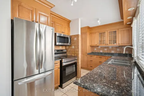 6 Muir Avenue, ON M9L 1H3