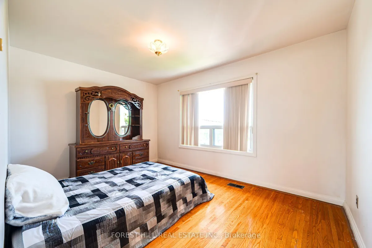 73 Talent Crescent, ON M9M 2N5