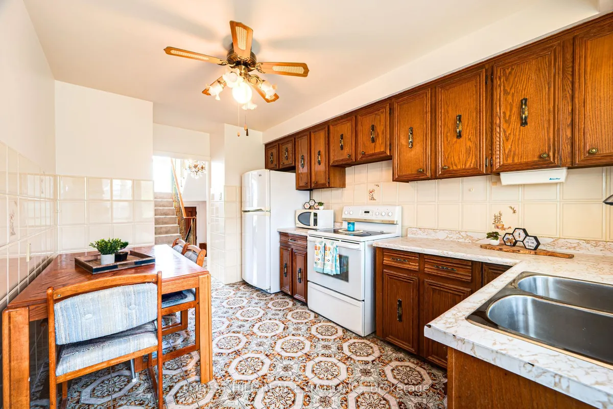 73 Talent Crescent, ON M9M 2N5