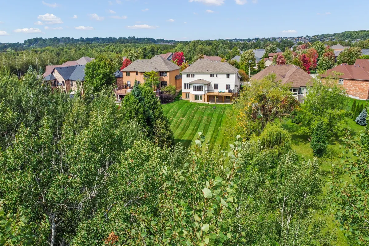 63 Young Court, ON L9W 0A8