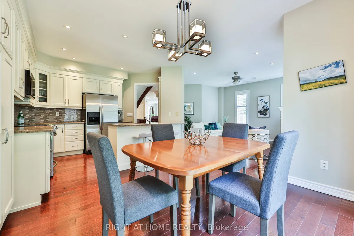 2435 VALLEY FOREST Way, ON L6H 6W9