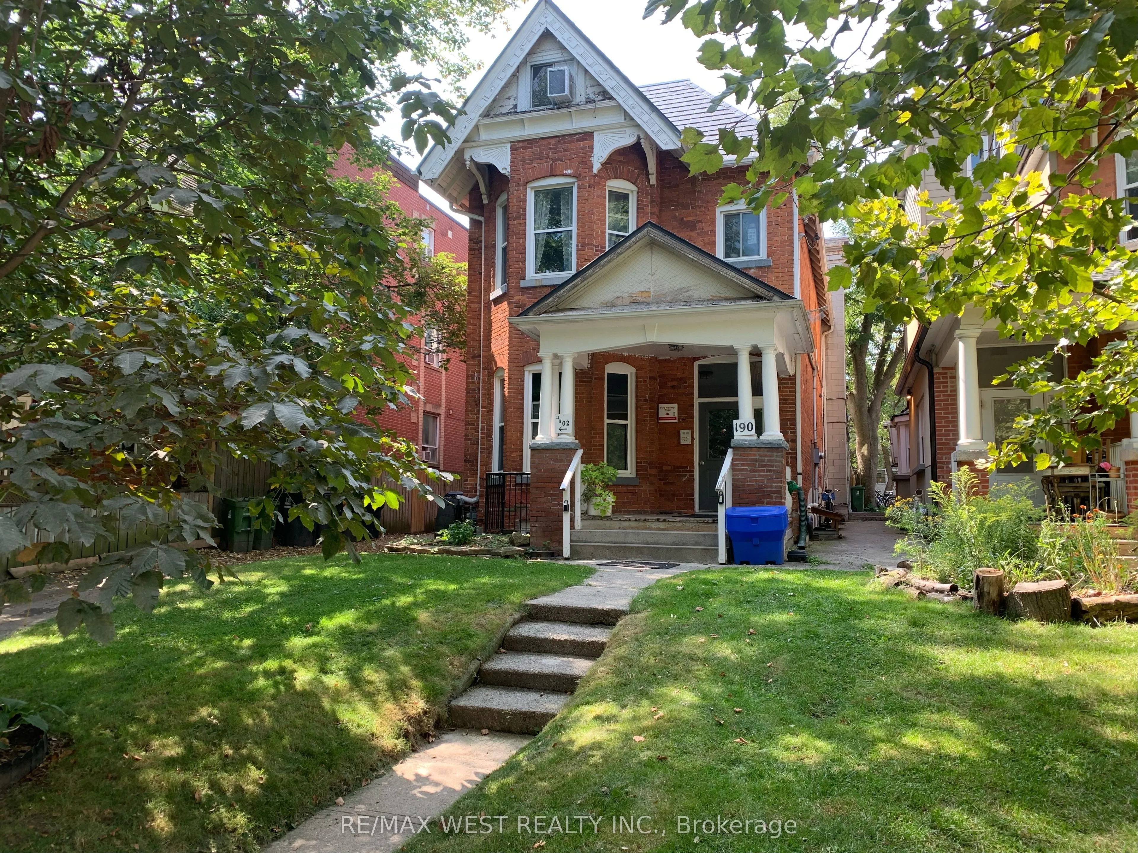 190 Dunn Avenue, ON M6K 2R9