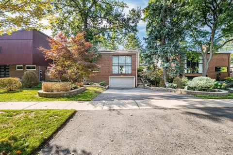 3636 Pitch Pine Crescent, ON L5L 1P8