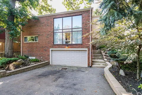 3636 Pitch Pine Crescent, ON L5L 1P8