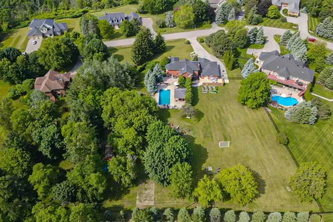 5 Coates Hill Court, ON L7E 0N5