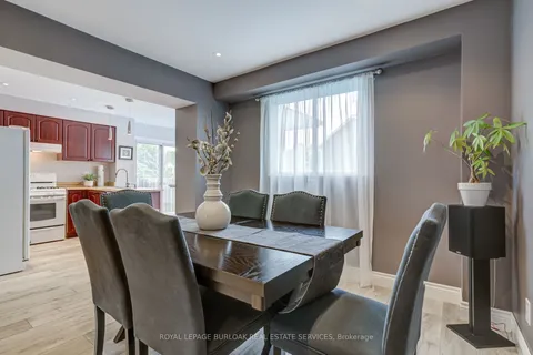 2055 Hunters Wood Drive, ON L7M 2T9