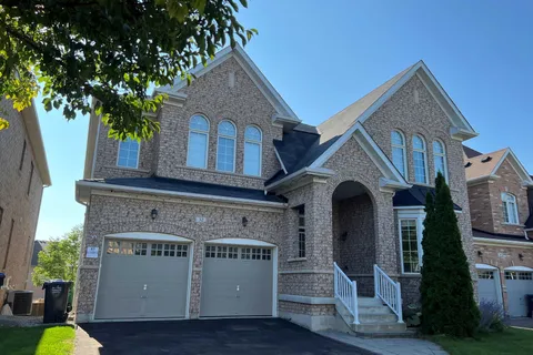 32 Mistyglen Crescent, ON L6Y 0X2