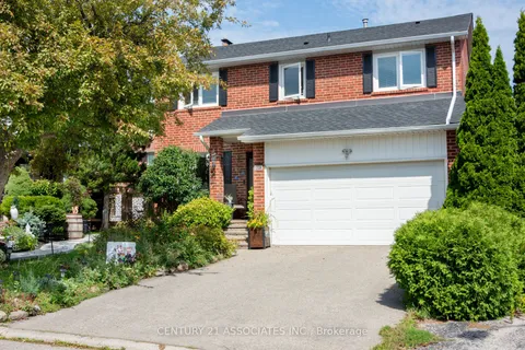 1324 Quinpool Court, ON L5C 4J3